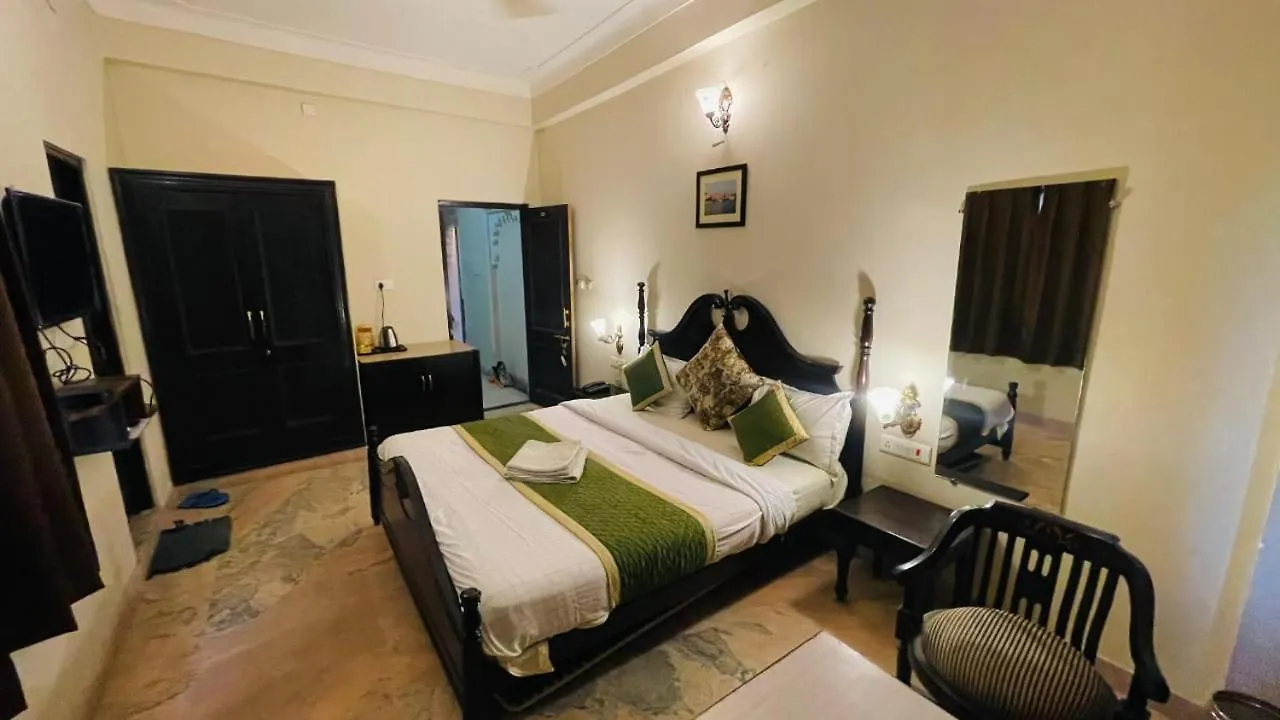 Hotel Moti Mahal By A Reva Group Udaipur 3*,
